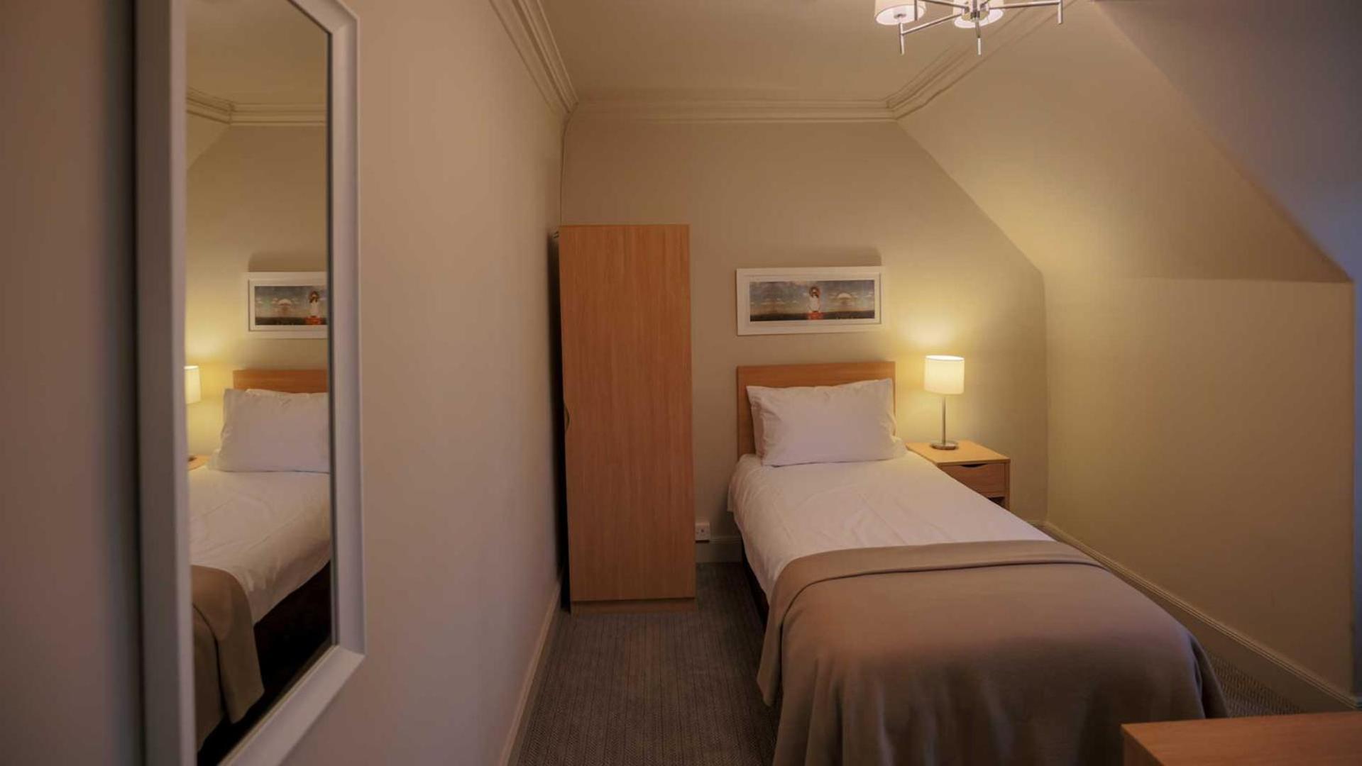 The Tarbet Hotel Εξωτερικό φωτογραφία