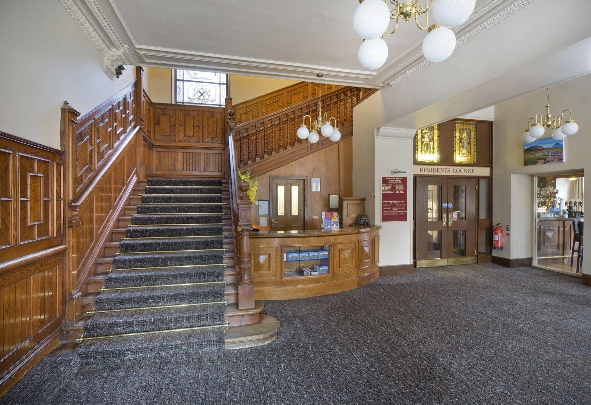 The Tarbet Hotel Εξωτερικό φωτογραφία